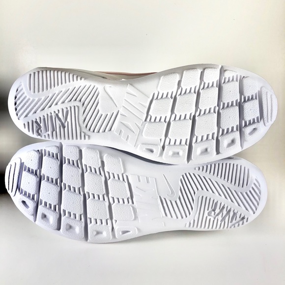 Nike Air Max Oketa ES1 - Women’s - Picture 6 of 7